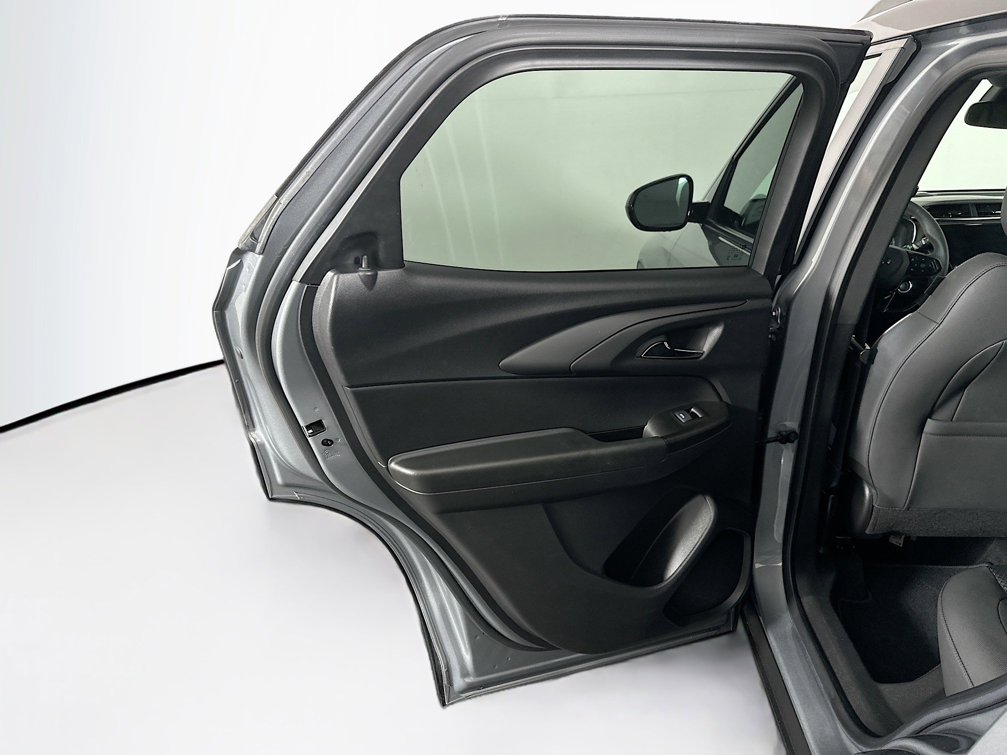 Used 2023 Chevrolet TrailBlazer RS w/ Convenience Package image 26