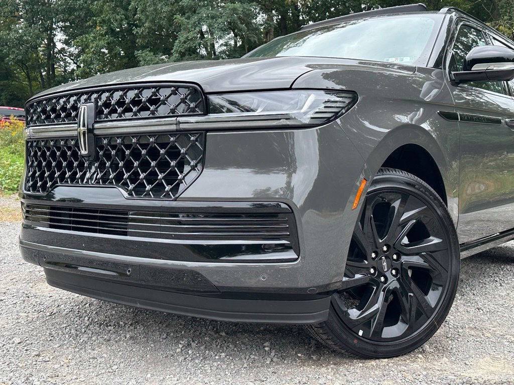 New 2027 Lincoln Navigator L Black Label AWD/4WD image 33