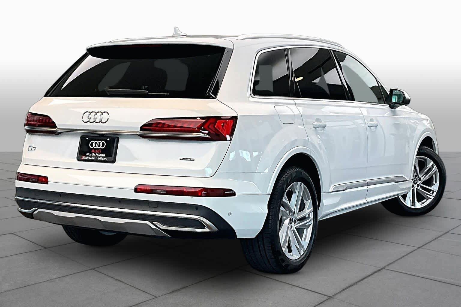 Used 2023 Audi Q7 2.0T Premium w/ Convenience Package AWD/4WD image 13