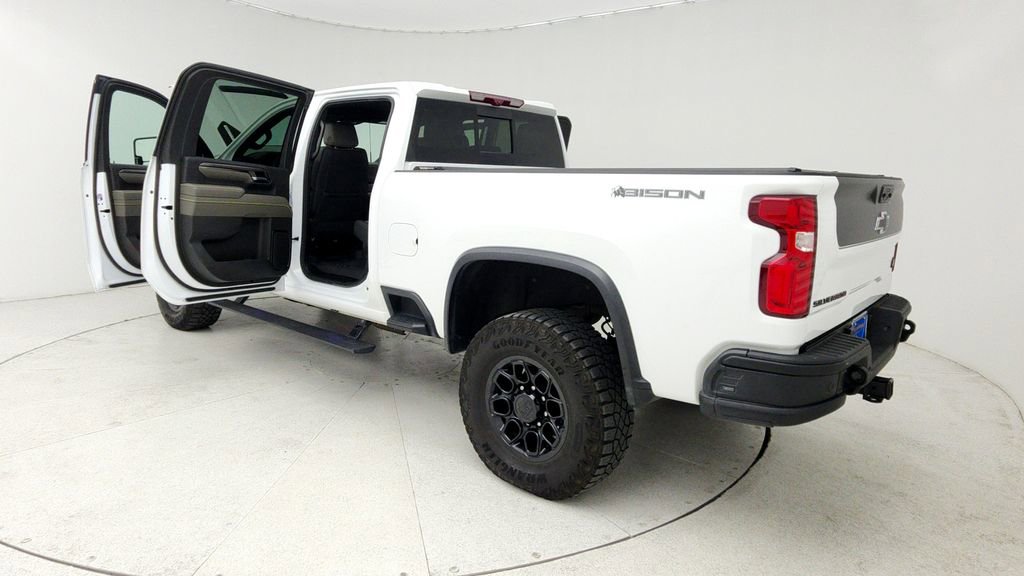 Used 2024 Chevrolet Silverado 2500 ZR2 w/ ZR2 Bison Edition image 12