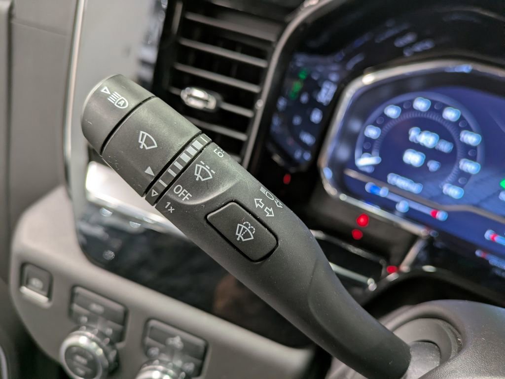 Used 2023 GMC Sierra 1500 Elevation w/ LPO, Elevation Black Package AWD/4WD image 19
