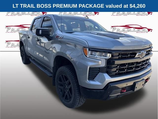 Used 2024 Chevrolet Silverado 1500 LT Trail Boss w/ LT Trail Boss Premium Package AWD/4WD image 2