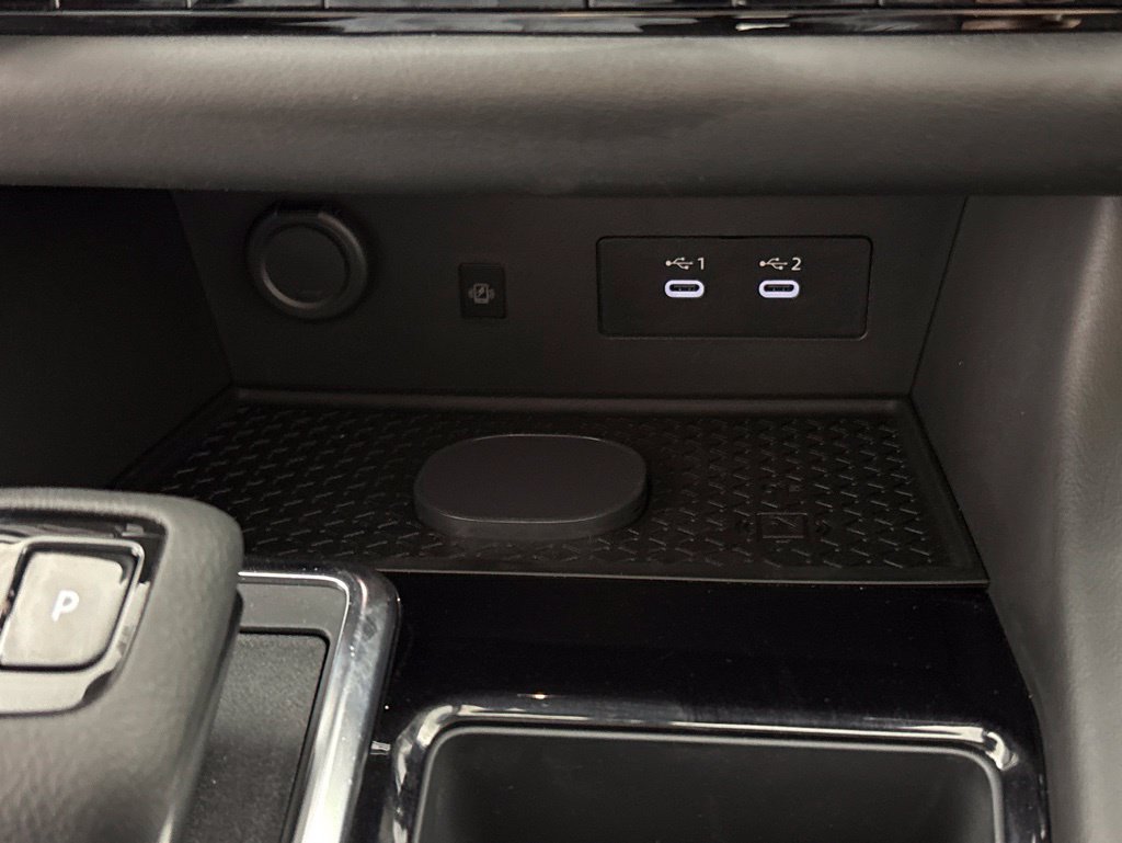New 2026 Nissan Pathfinder Platinum w/ Cargo Package FWD image 33