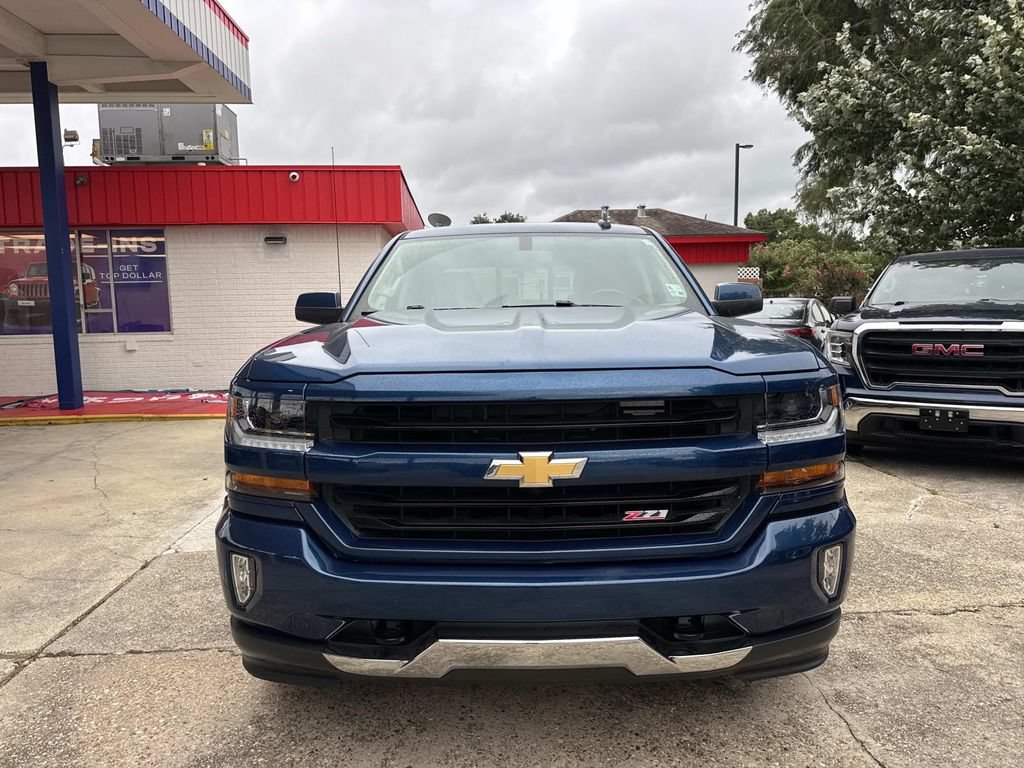 Used 2018 Chevrolet Silverado 1500 LT w/ All Star Edition AWD/4WD image 2