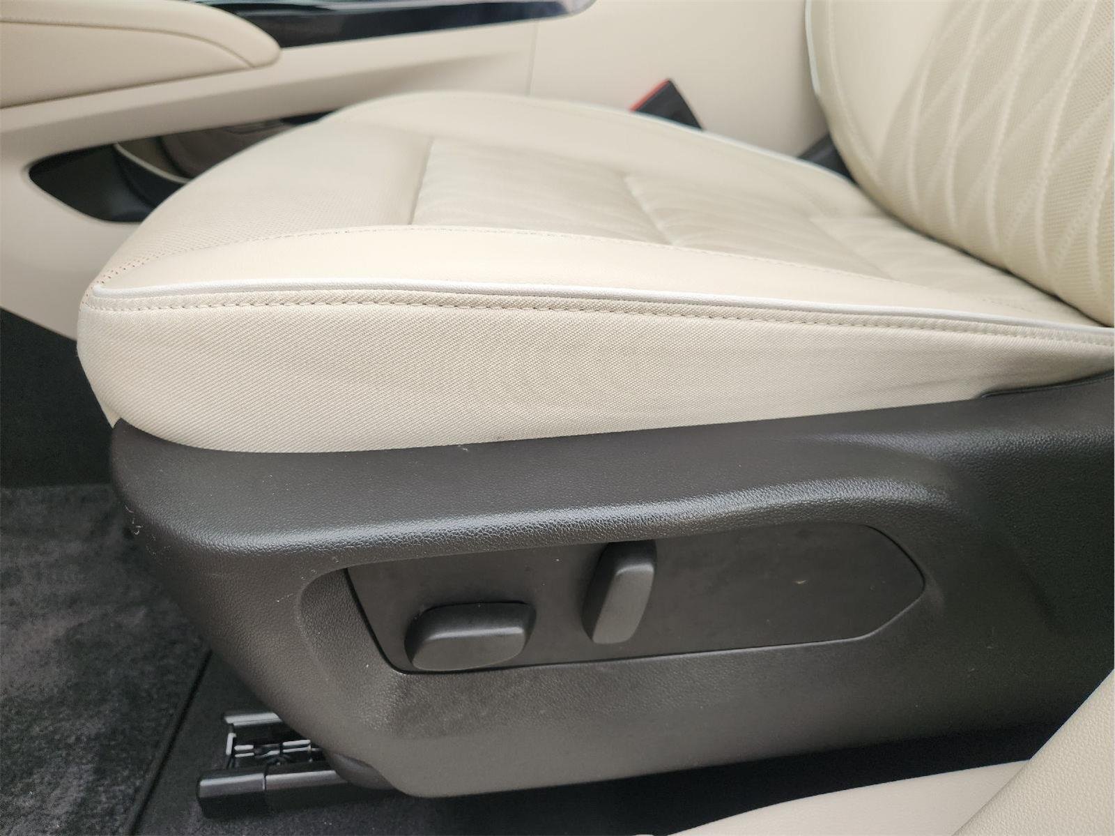 Certified 2023 Buick Envision Avenir AWD/4WD image 24