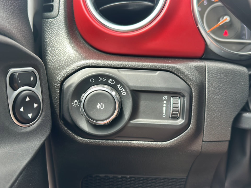 Used 2023 Jeep Wrangler Unlimited Rubicon w/ LED Lighting Group image 38