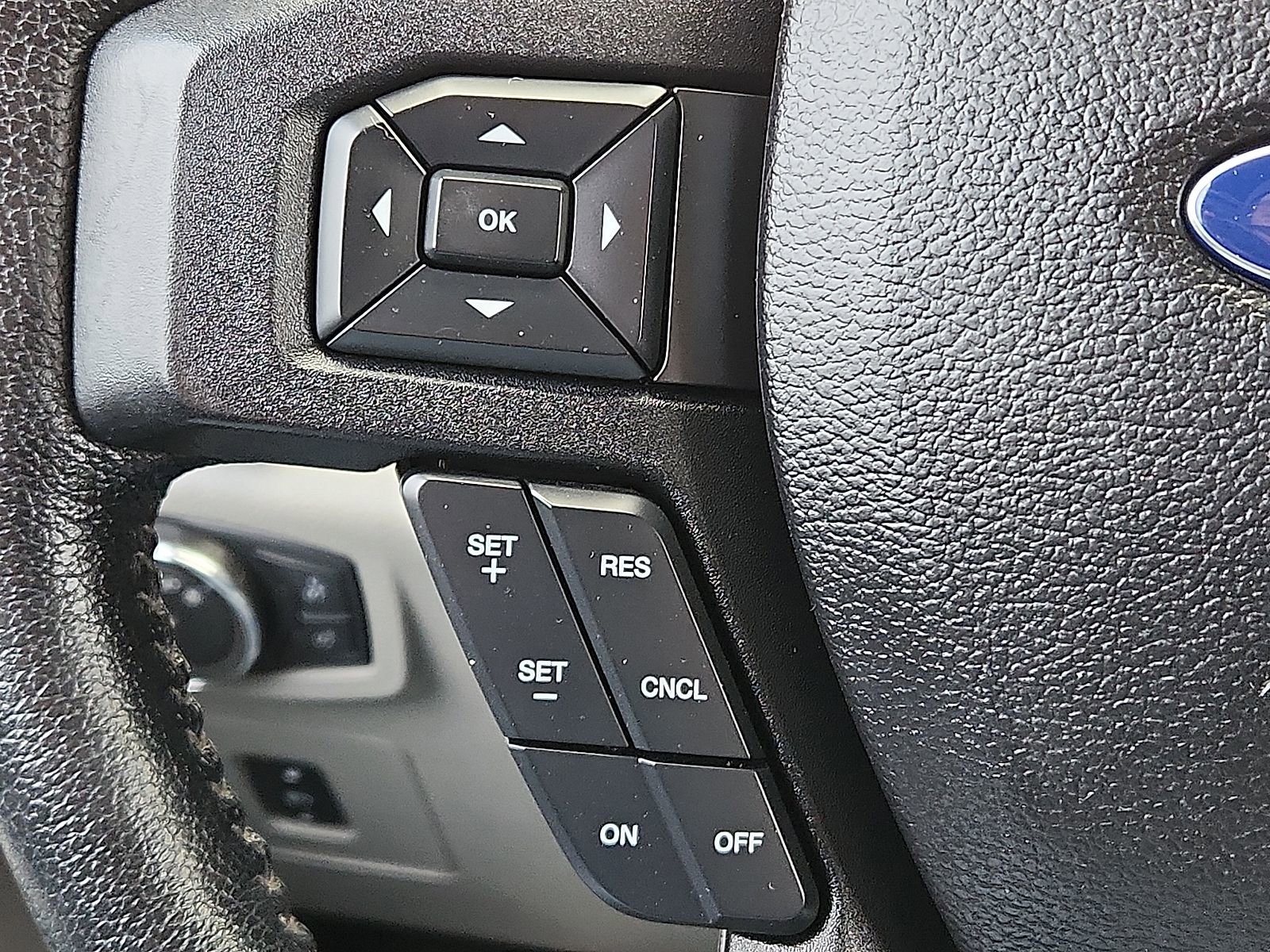 Used 2015 Ford F150 XLT w/ Equipment Group 301A Mid AWD/4WD image 17