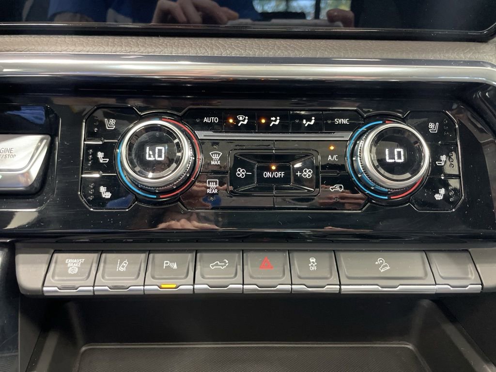 Used 2025 GMC Sierra 2500 Denali w/ Denali Reserve Package image 50