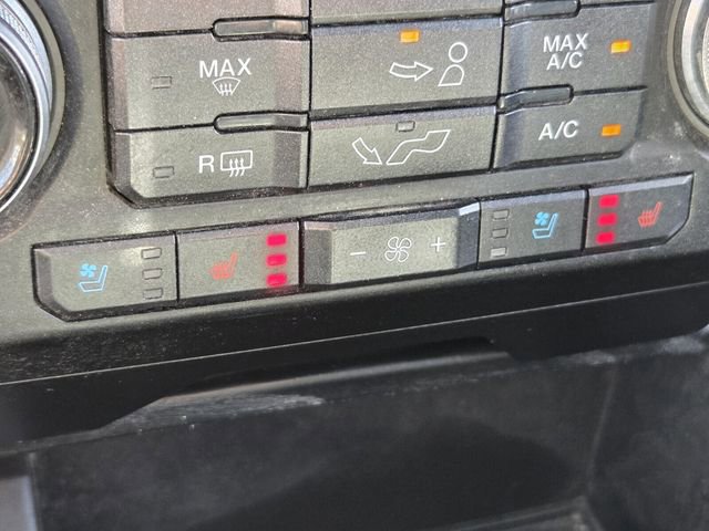 Used 2018 Ford F150 Platinum w/ Equipment Group 701A Luxury image 23