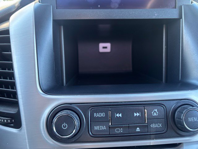 Used 2017 GMC Yukon SLT w/ Open Road Package AWD/4WD image 26