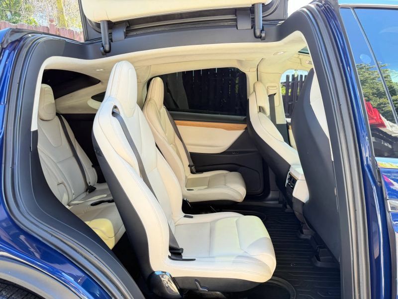 Used 2018 Tesla Model X 100D AWD/4WD image 30
