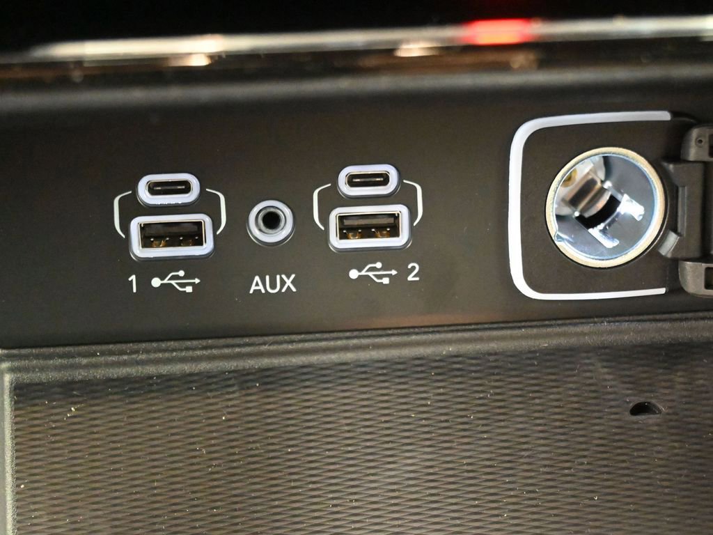 New 2025 Jeep Grand Cherokee L Laredo image 30