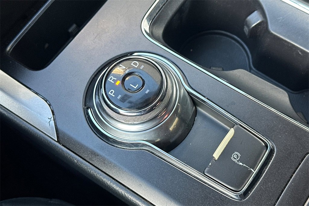 Used 2018 Ford Fusion SE image 20