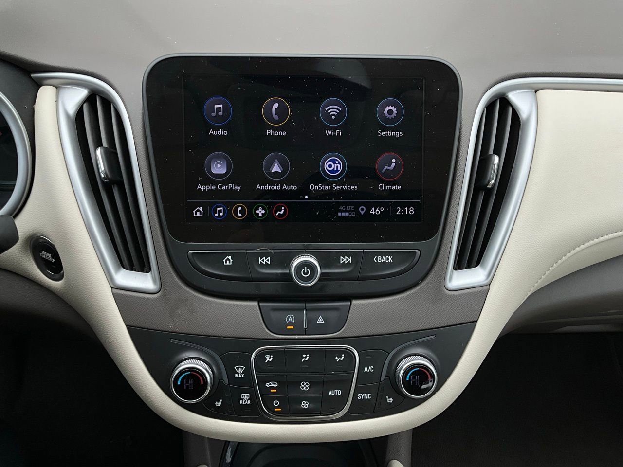 Used 2022 Chevrolet Malibu LT w/ Leather Package image 24