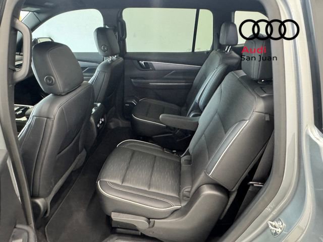 Used 2025 Buick Enclave Sport Touring FWD image 21