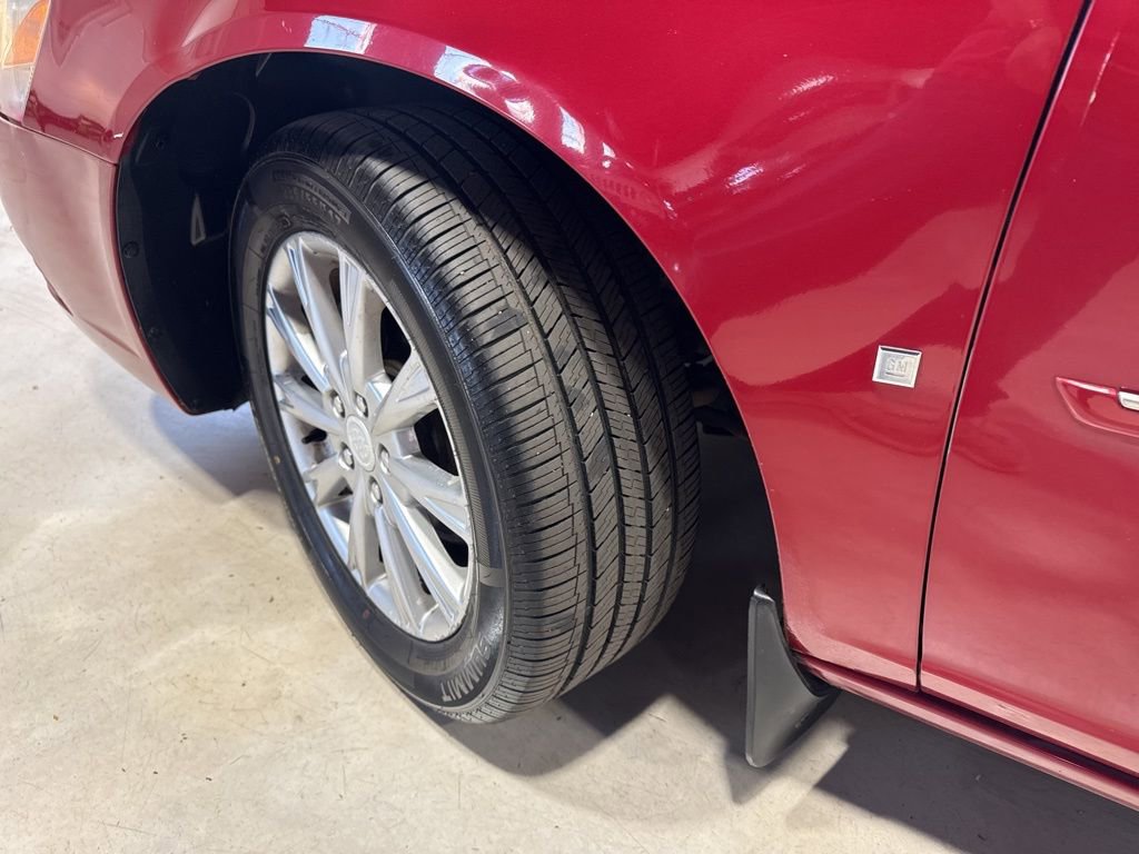 Used 2009 Buick Lucerne CXL FWD image 3