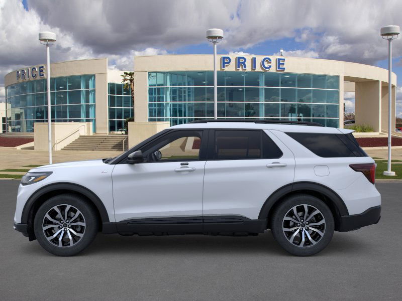 Used 2026 Ford Explorer ST-Line image 3