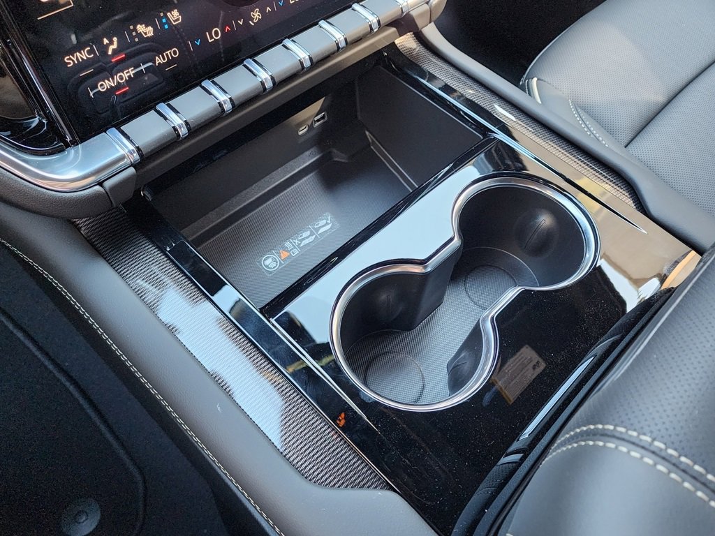 New 2026 GMC Yukon XL Elevation w/ Elevation Premium Package image 33