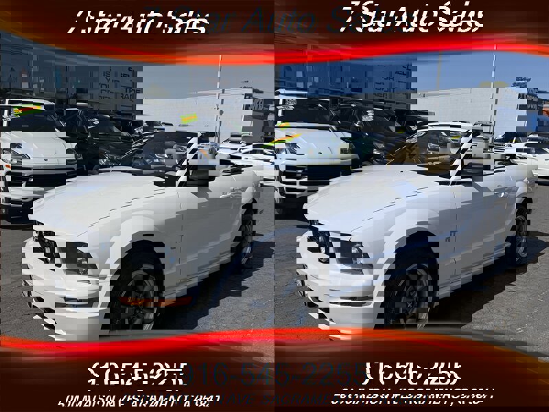 Used 2005 Ford Mustang GT Premium image 17