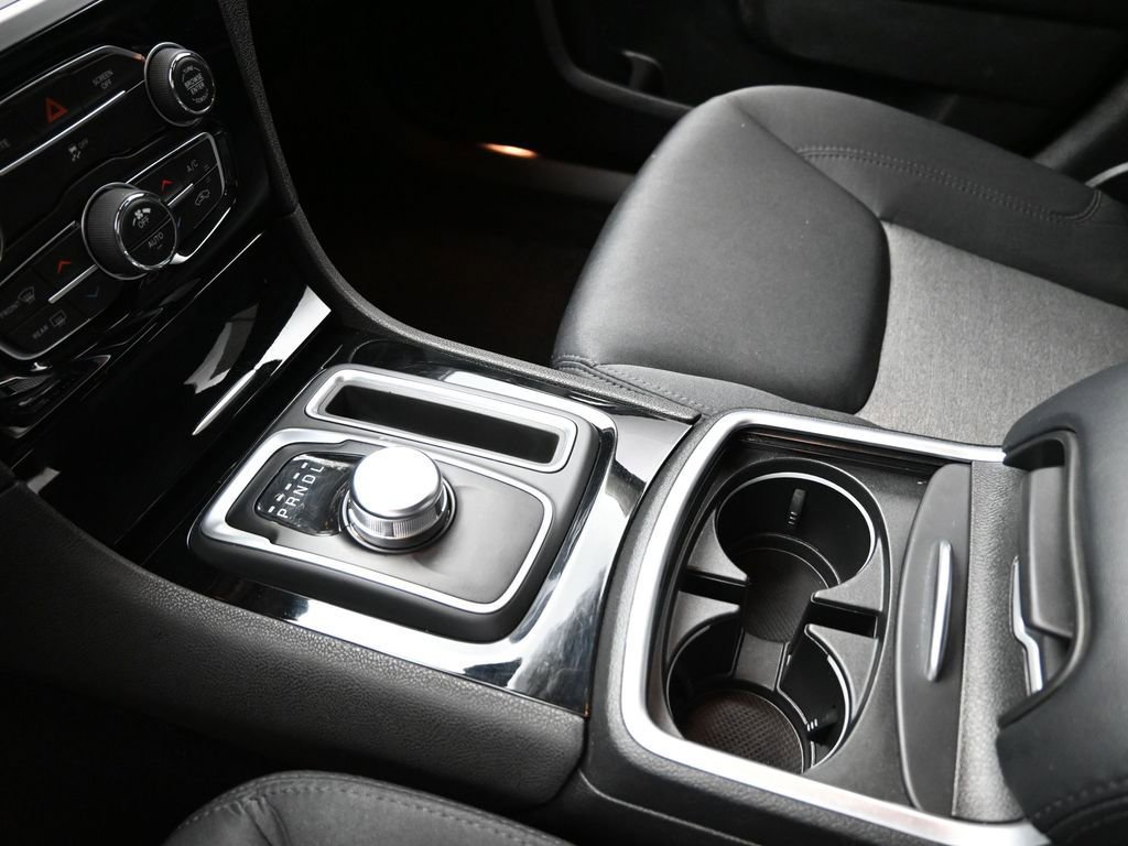 Used 2023 Chrysler 300 Touring w/ Sport Appearance Package RWD image 15