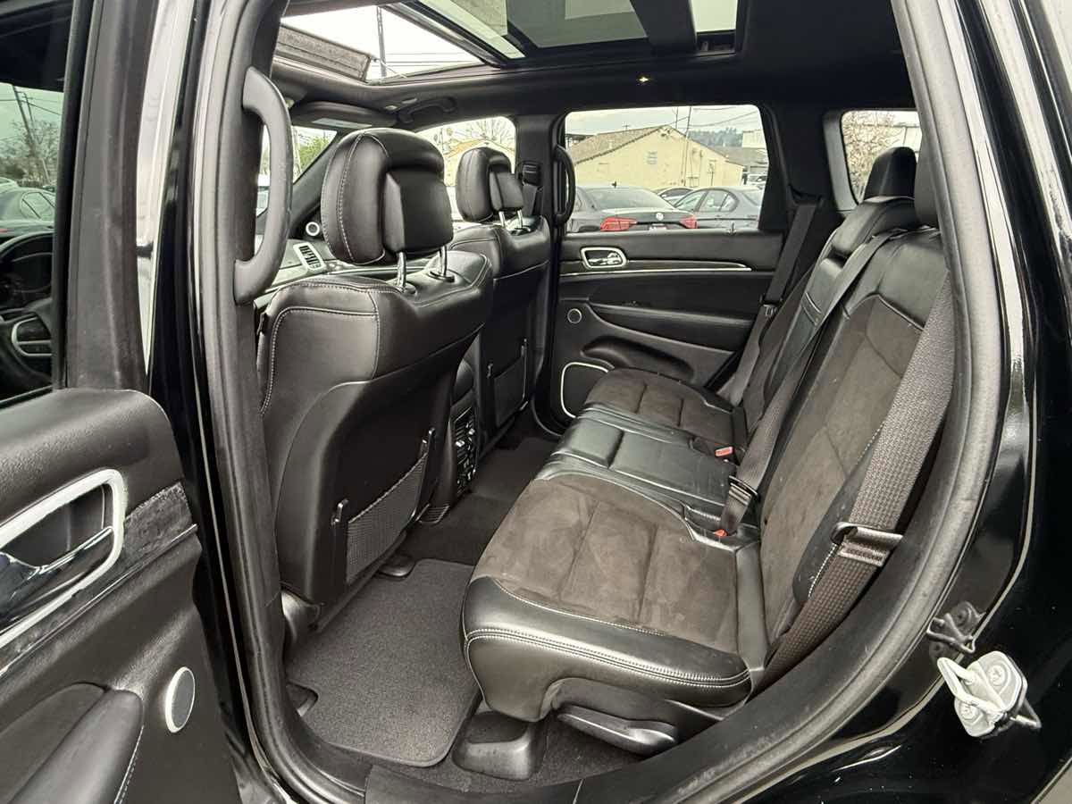 Used 2021 Jeep Grand Cherokee SRT w/ Trailer Tow Group IV image 5