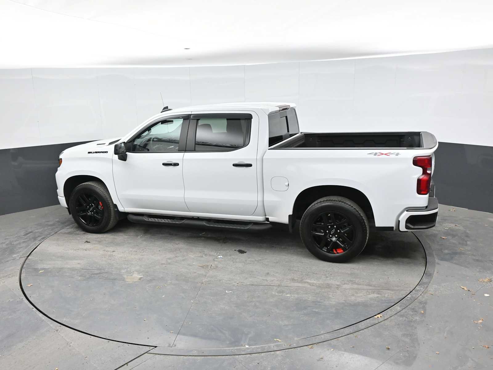 Used 2023 Chevrolet Silverado 1500 RST w/ Redline Edition AWD/4WD image 33