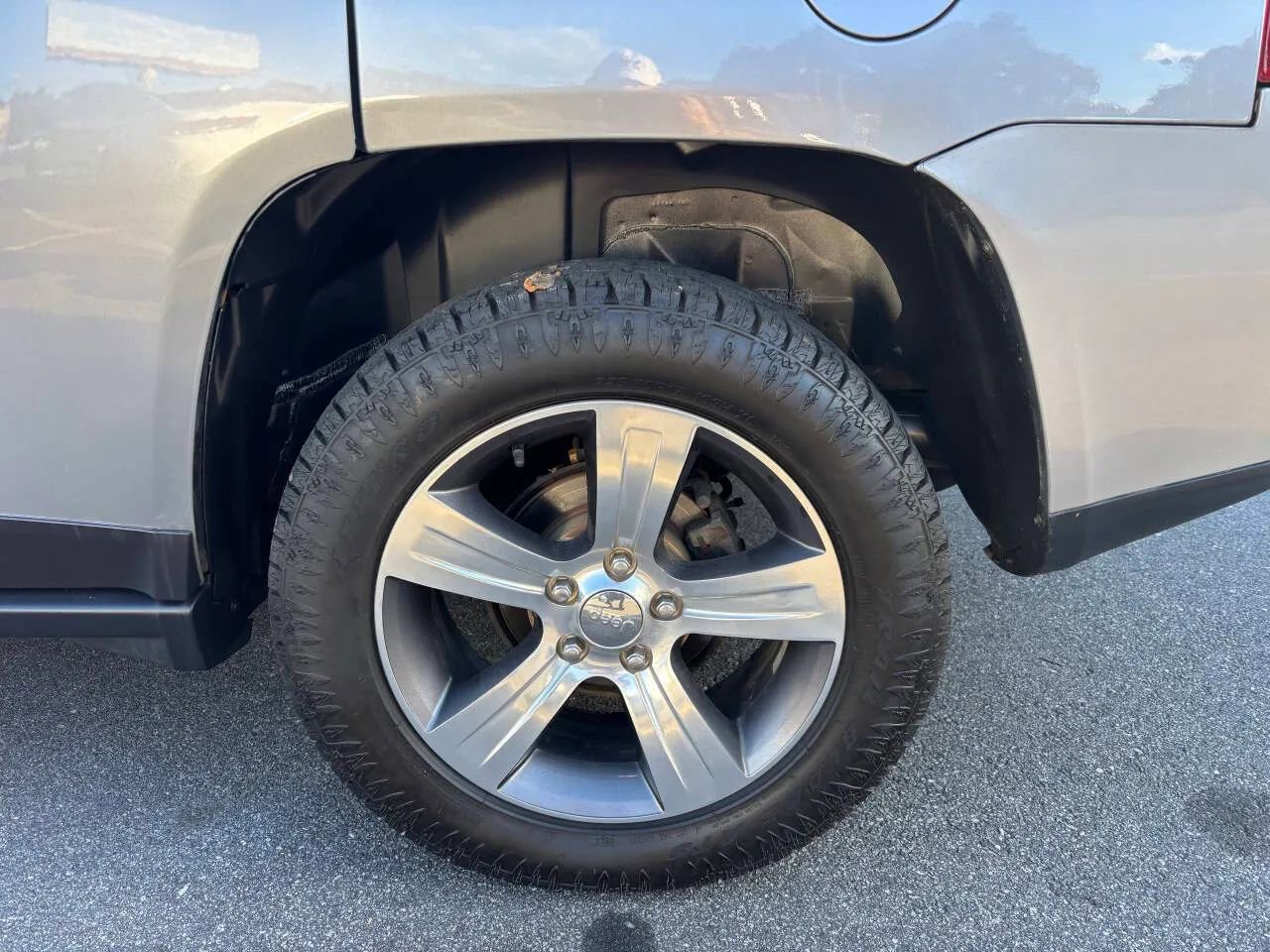 Used 2016 Jeep Compass High Altitude image 8