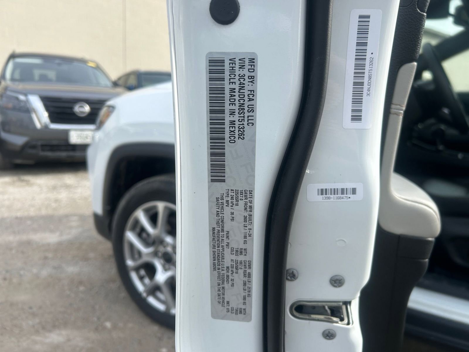 Used 2025 Jeep Compass Limited AWD/4WD image 30