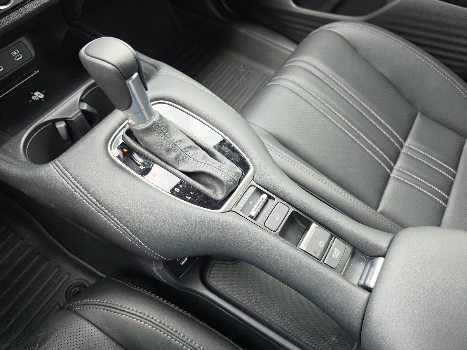 Certified 2026 Honda HR-V EX-L image 27