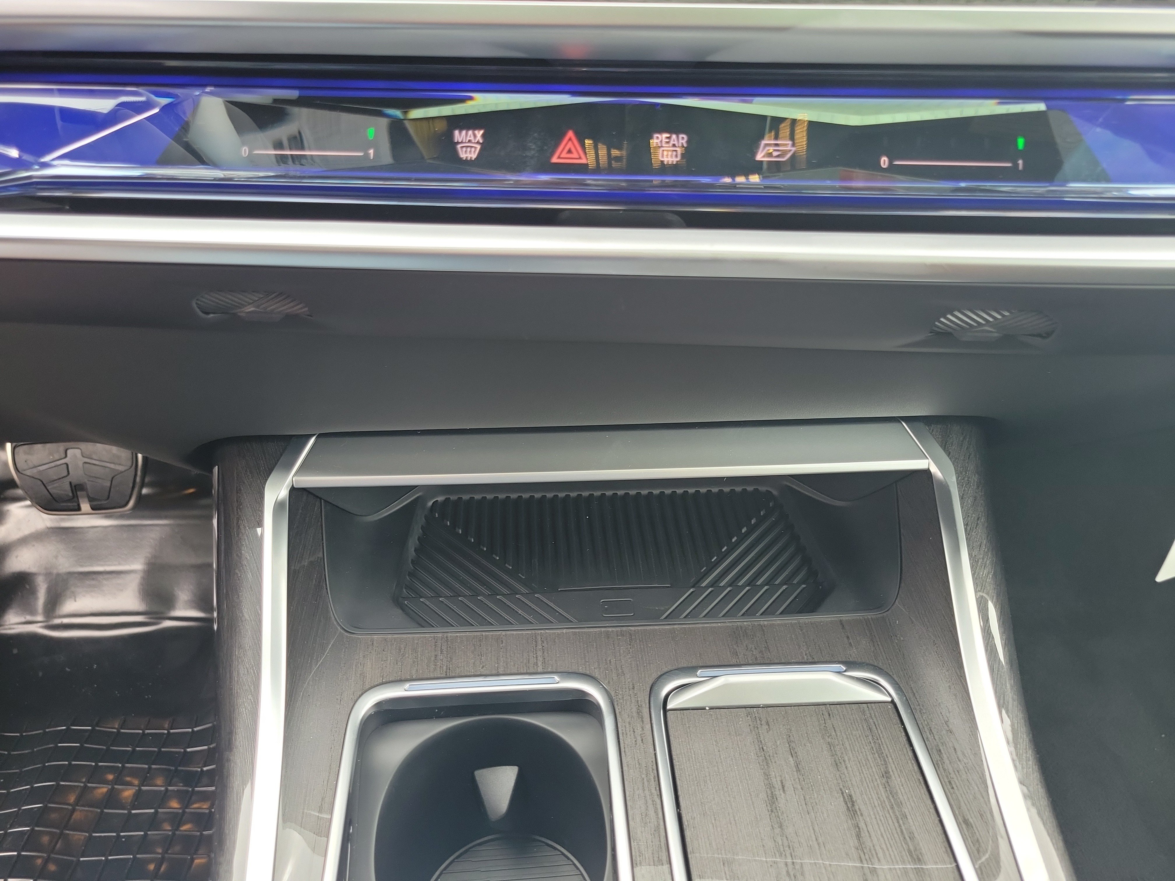 New 2026 BMW i7 xDrive60 AWD/4WD image 19