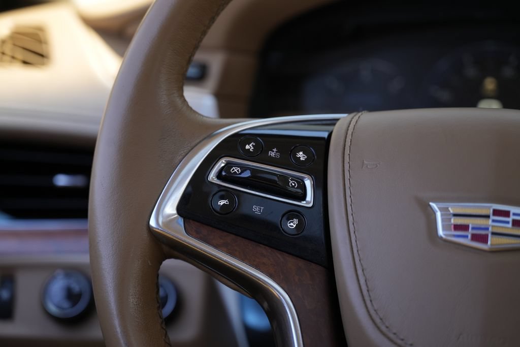 Used 2015 Cadillac Escalade ESV Platinum AWD/4WD image 44