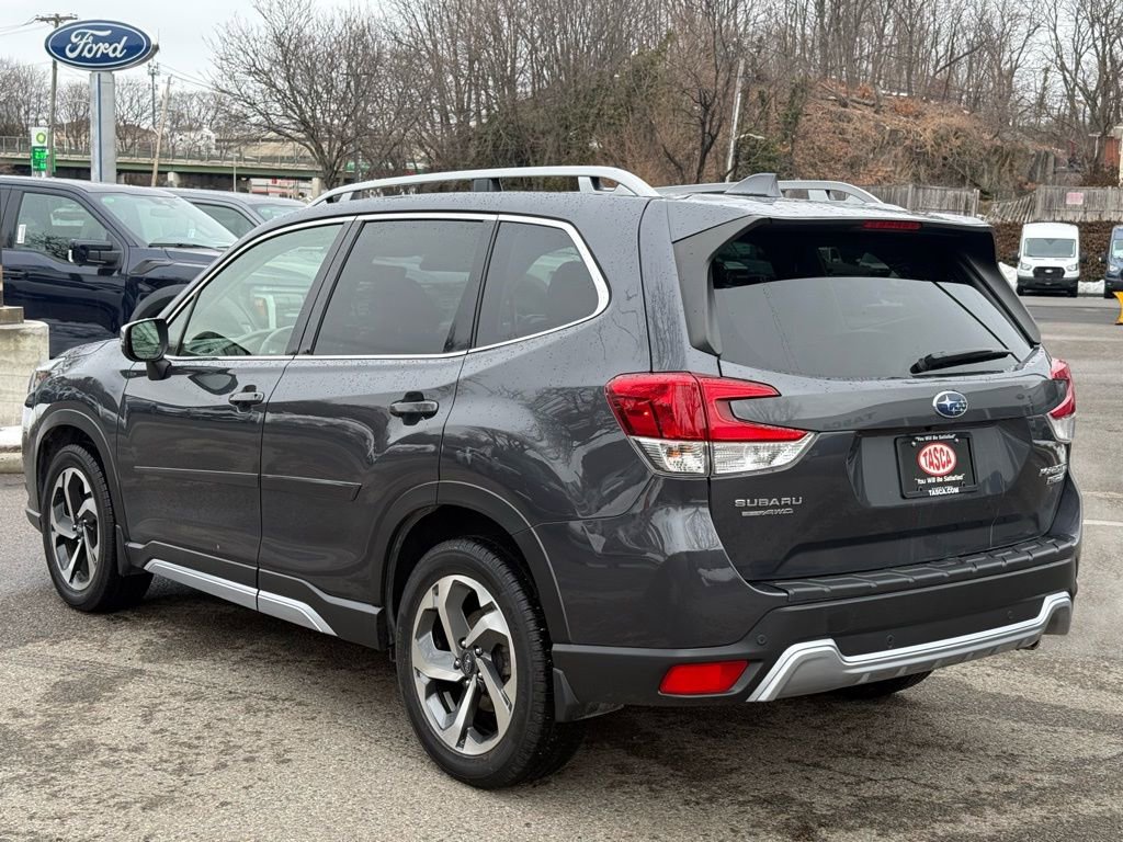 Used 2022 Subaru Forester Touring image 9