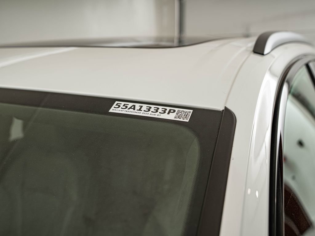 Used 2025 Audi Q7 3.0T Premium Plus w/ Premium Plus Package image 9