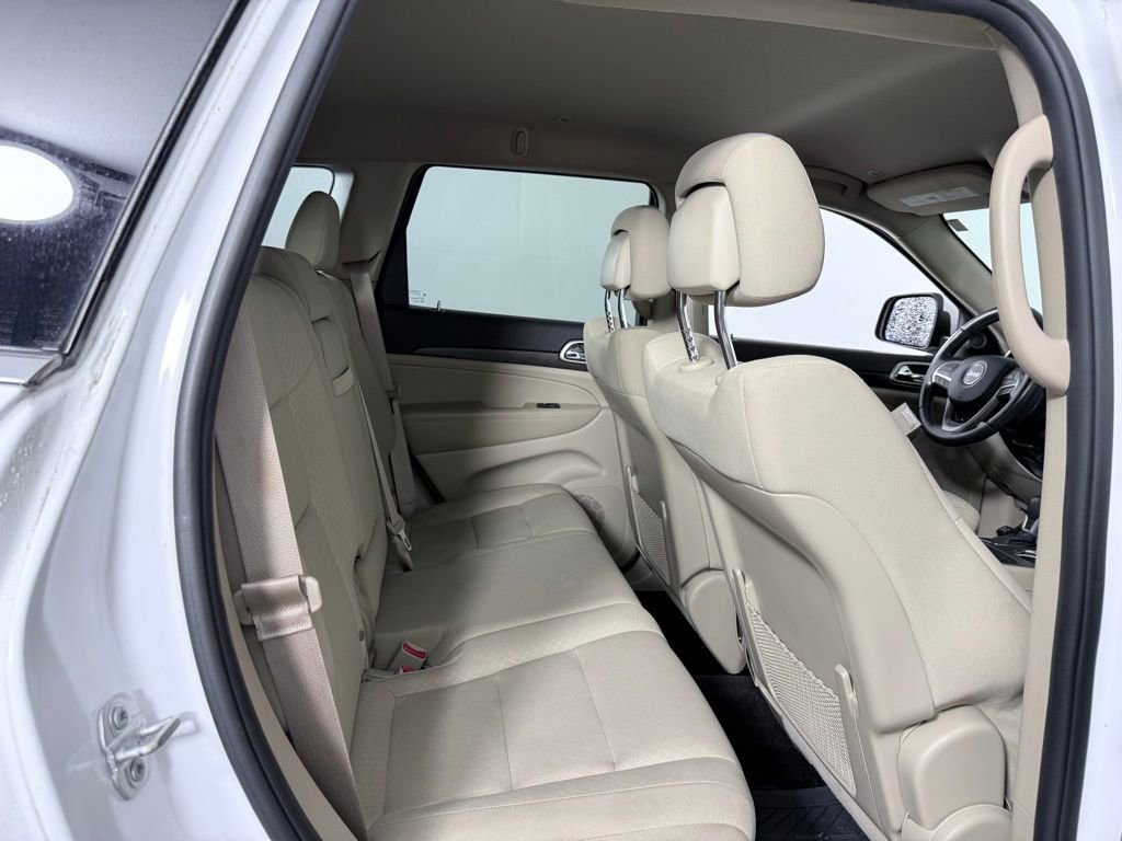 Used 2018 Jeep Grand Cherokee Laredo image 24