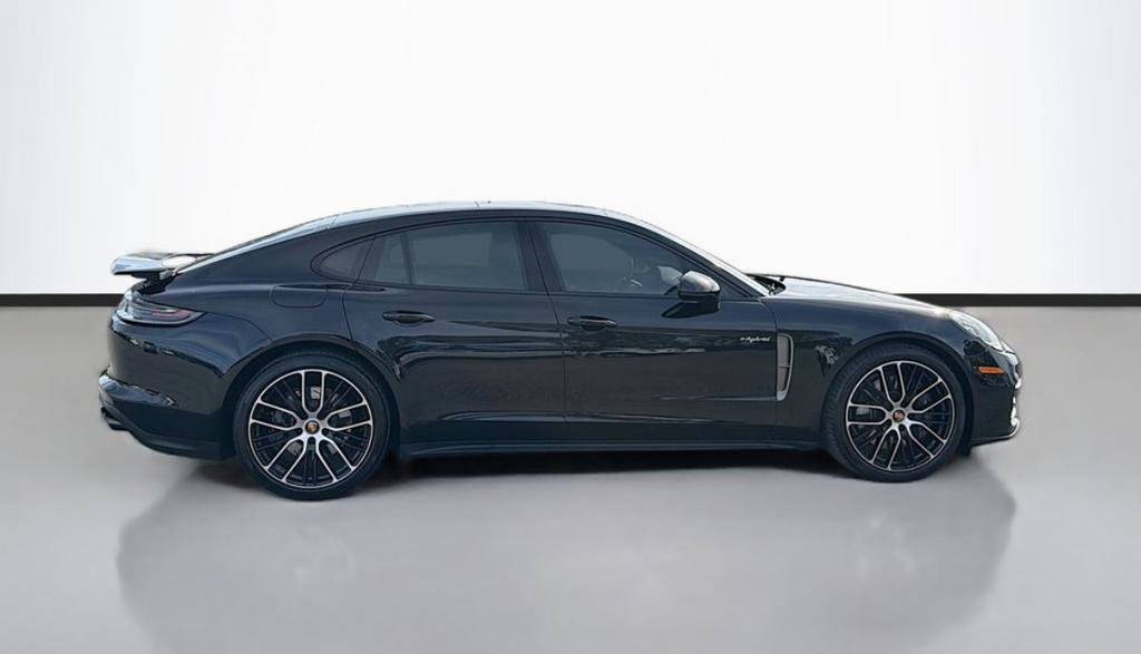 Used 2023 Porsche Panamera 4 Platinum Edition image 2