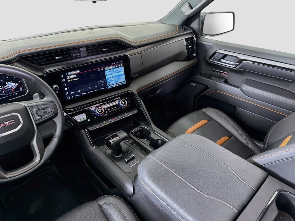 Used 2025 GMC Sierra 1500 AT4 w/ Technology Package AWD/4WD image 29
