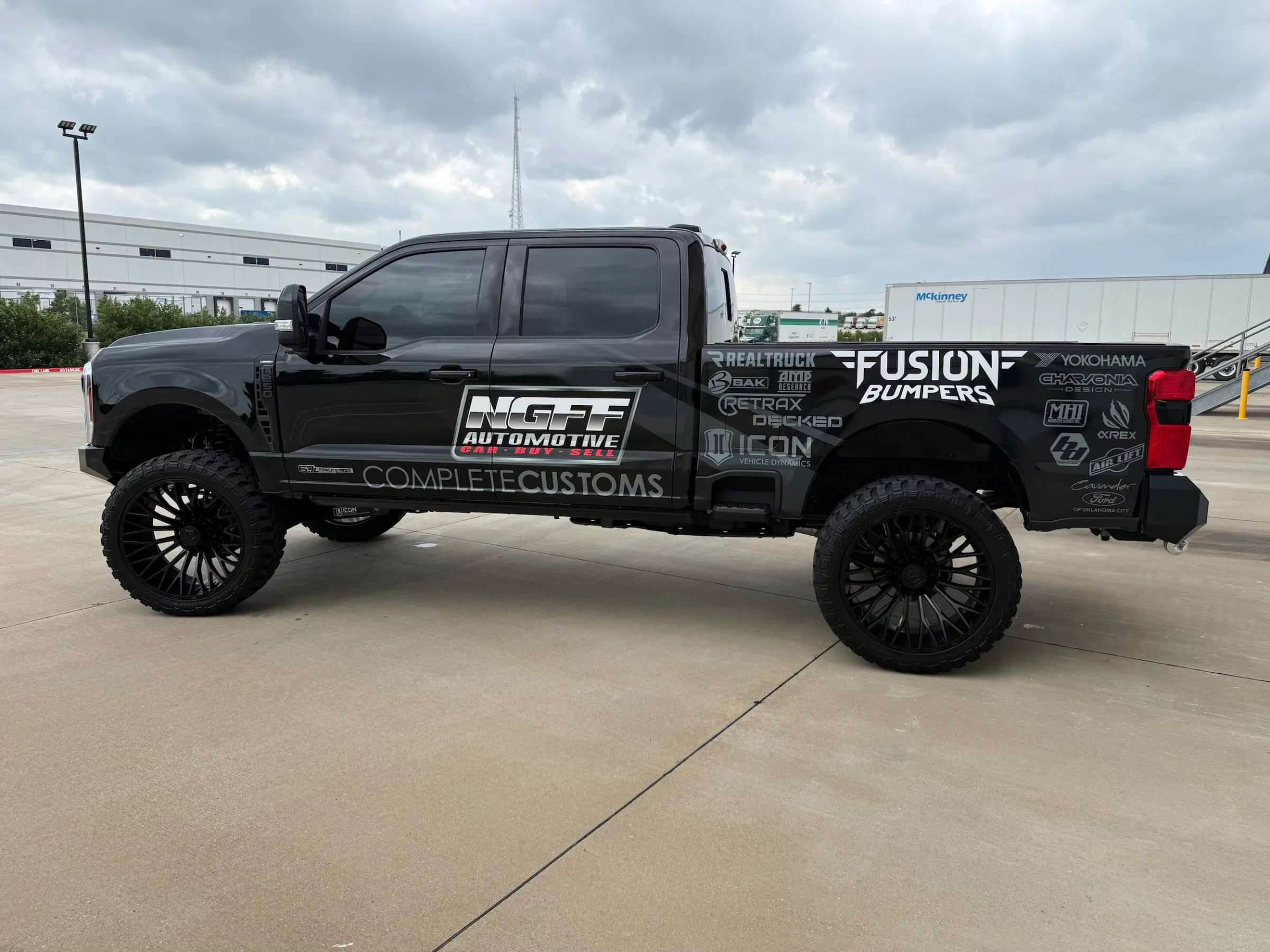 Used 2025 Ford F250 Lariat w/ Lariat Ultimate Package AWD/4WD image 4