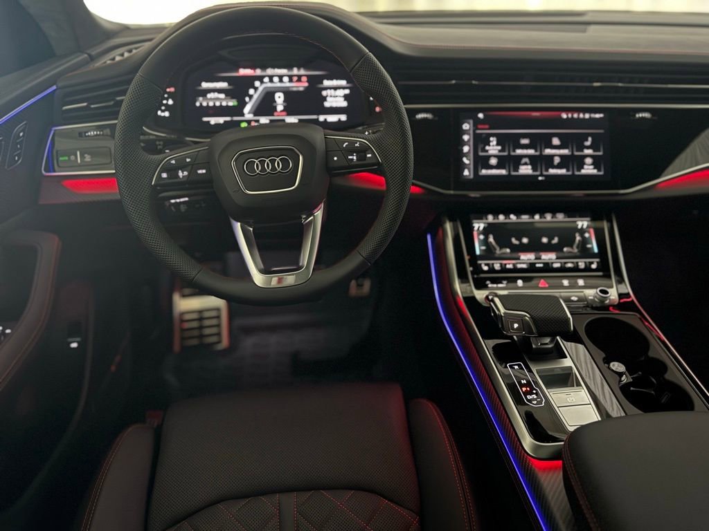 New 2026 Audi SQ8 Prestige image 5