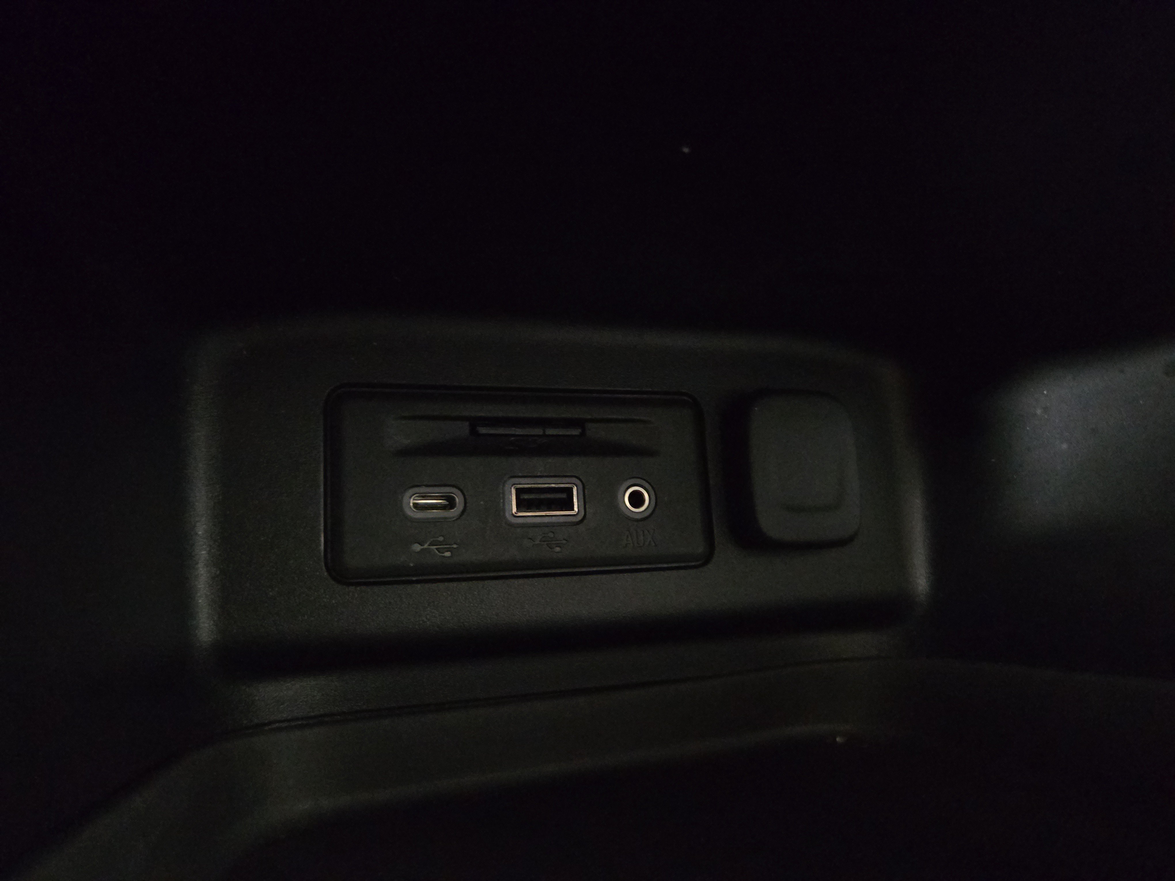 Used 2019 Chevrolet Equinox LT w/ Sun & Navigation Package FWD image 30