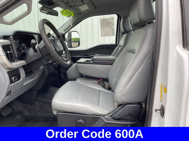 Used 2023 Ford F250 XL w/ Snow Plow/Camper Package AWD/4WD image 9