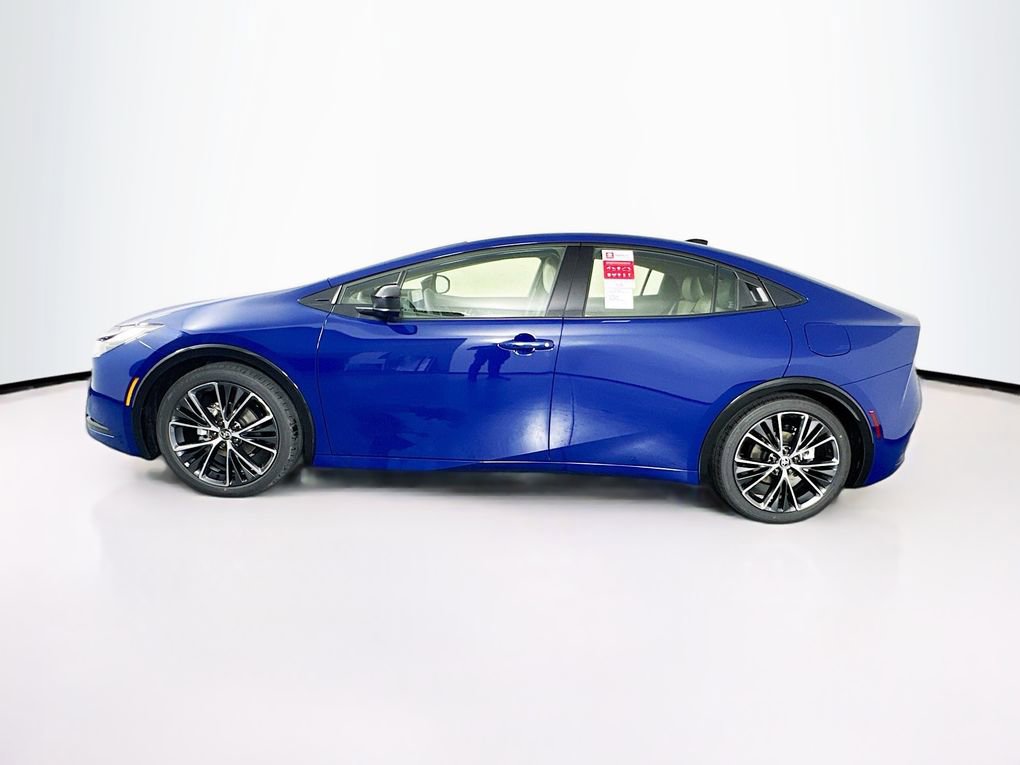 New 2026 Toyota Prius XLE FWD image 5