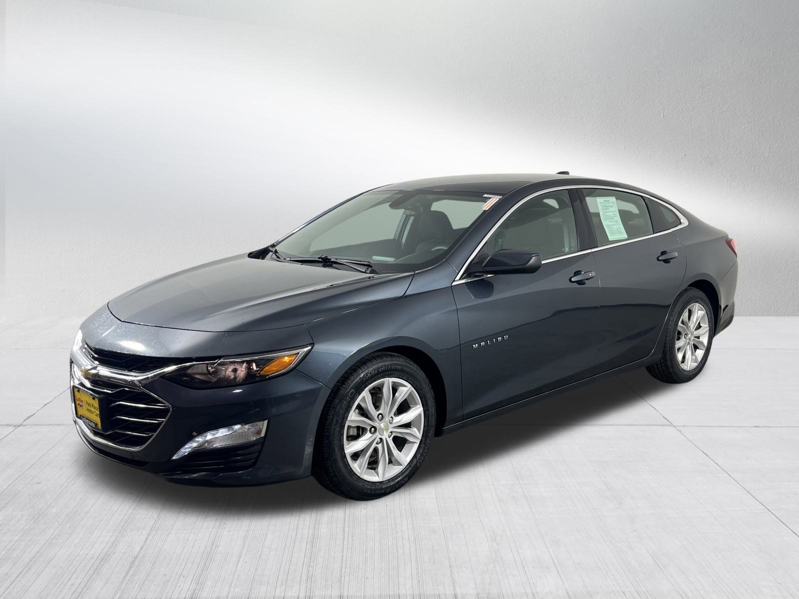 Used 2020 Chevrolet Malibu LT image 3