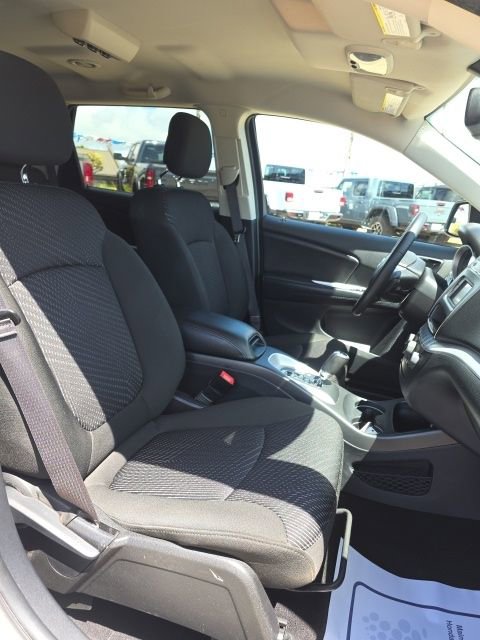 Used 2019 Dodge Journey SE w/ Premium Group image 11