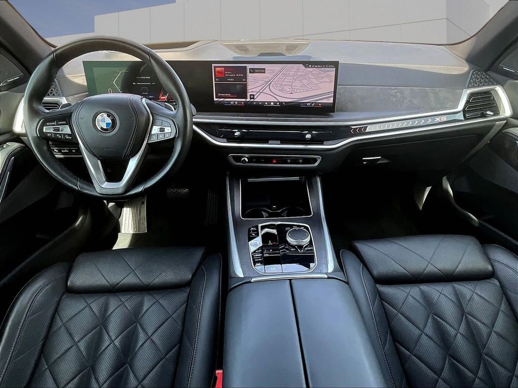 Used 2024 BMW X5 xDrive40i w/ Premium Package AWD/4WD image 14