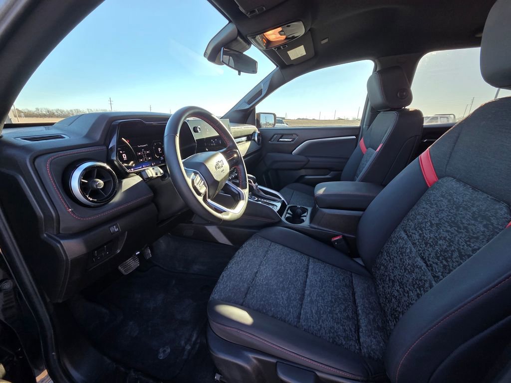 Used 2024 Chevrolet Colorado Z71 w/ Advanced Trailering Package image 15