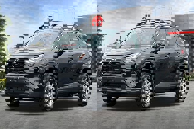 Certified 2025 Toyota RAV4 XLE w/ Convenience Package image 10