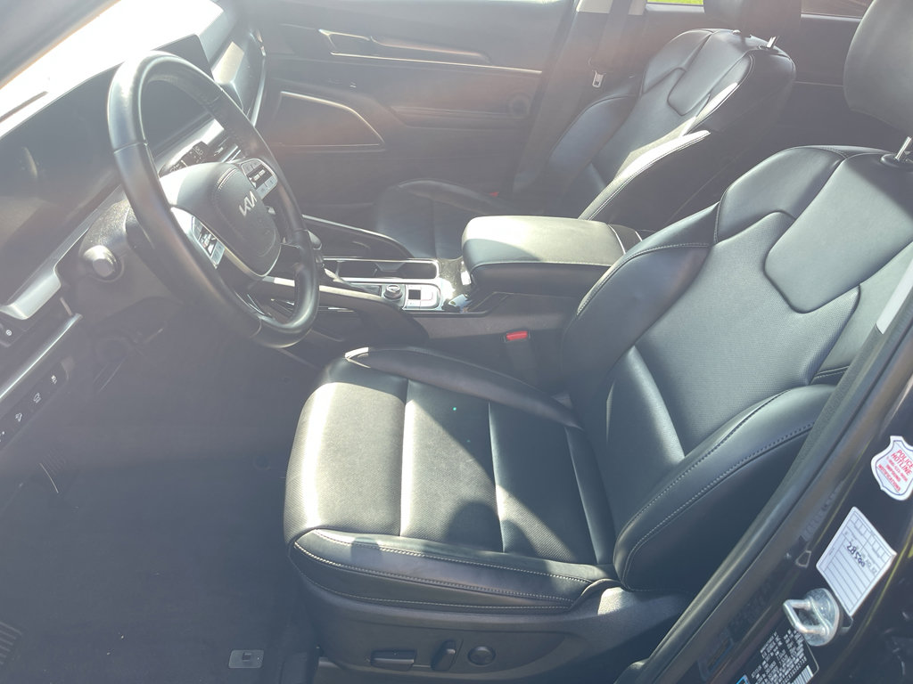Used 2025 Kia Telluride S image 14