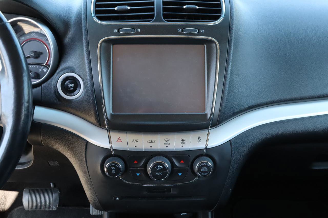 Used 2014 Dodge Journey SXT w/ Flexible Seating Group image 13
