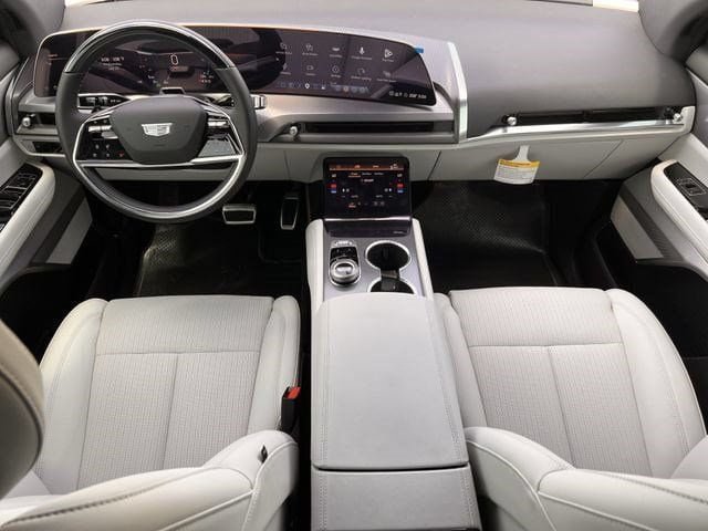 New 2027 Cadillac Vistiq Luxury AWD/4WD image 9