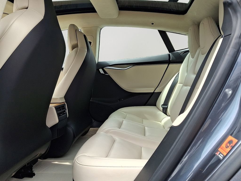 Used 2018 Tesla Model S 100D image 10